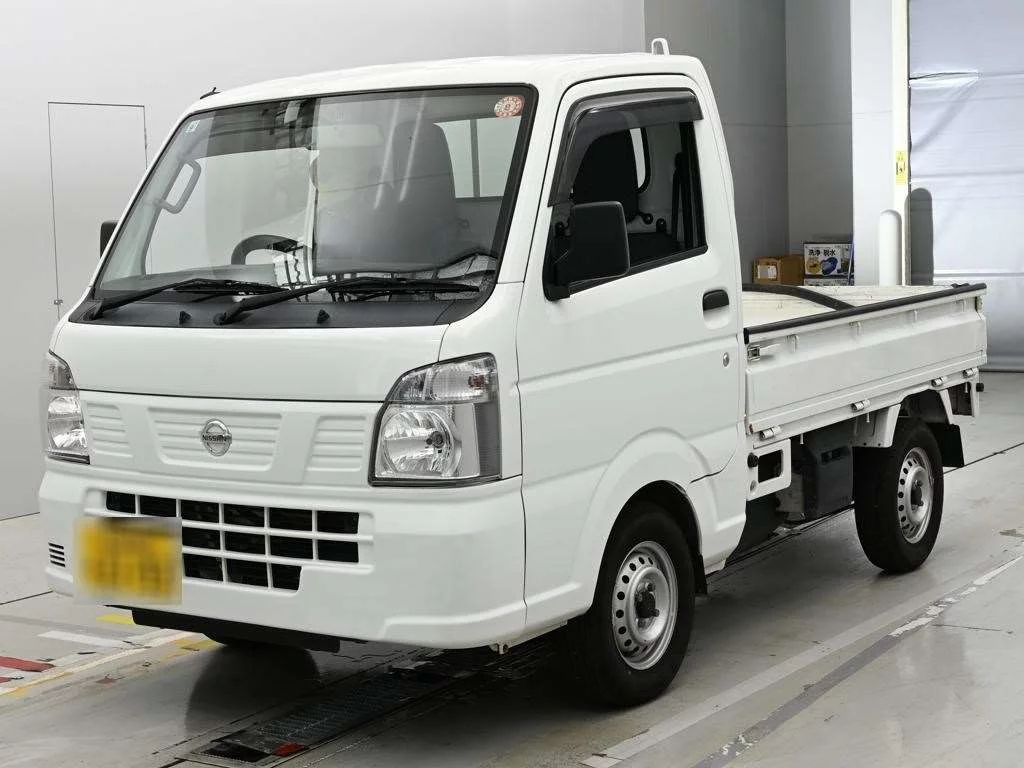 Nissan NT100 Clipper DR16T 2022